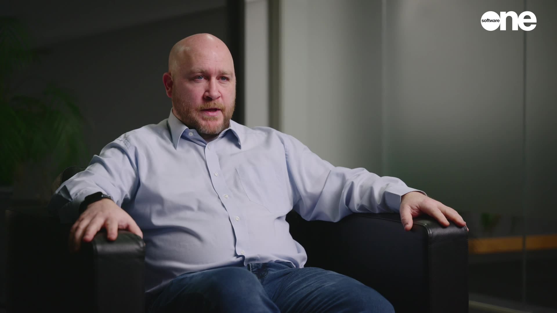 man interview chair wide