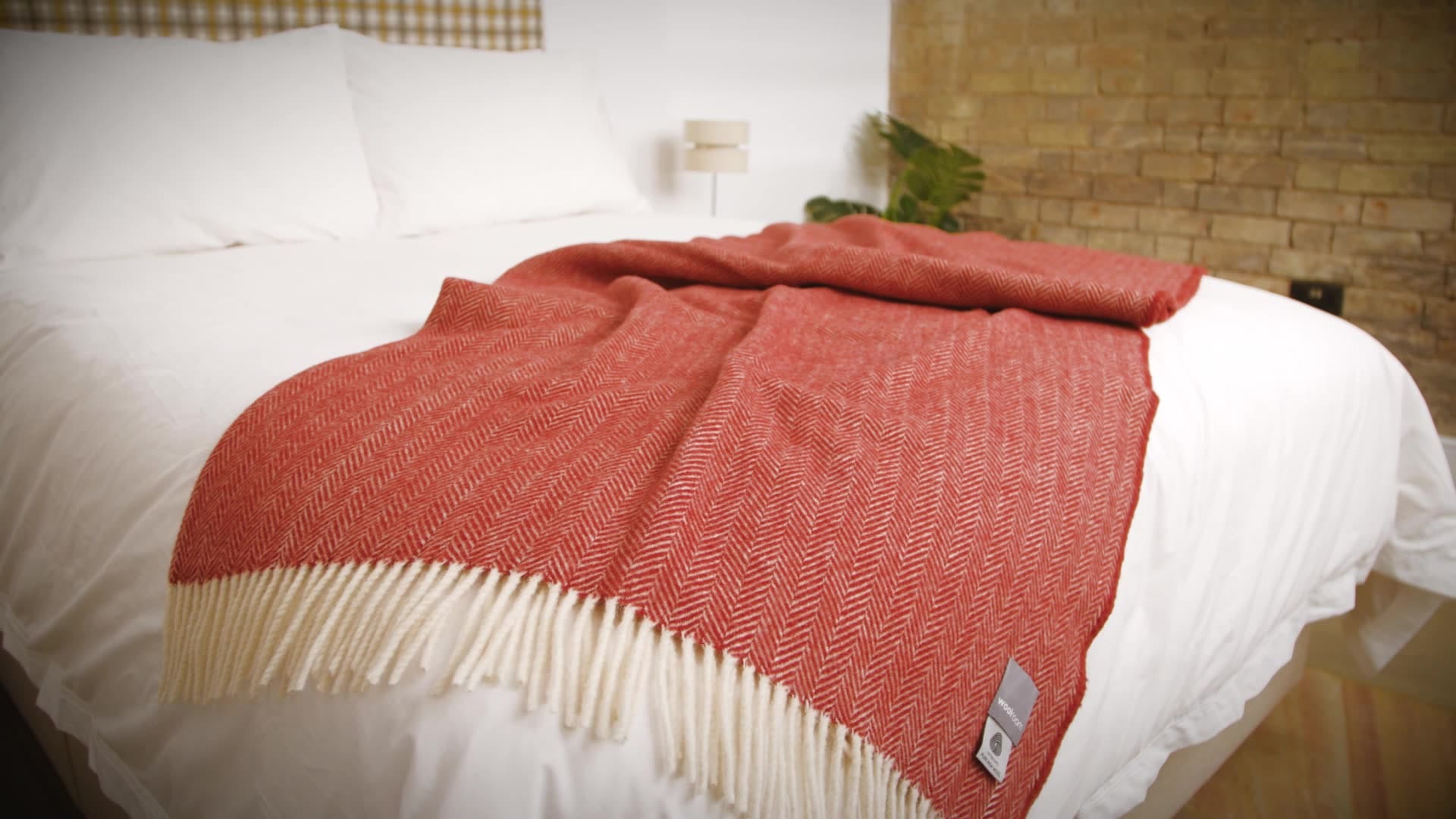 bed room product video cover